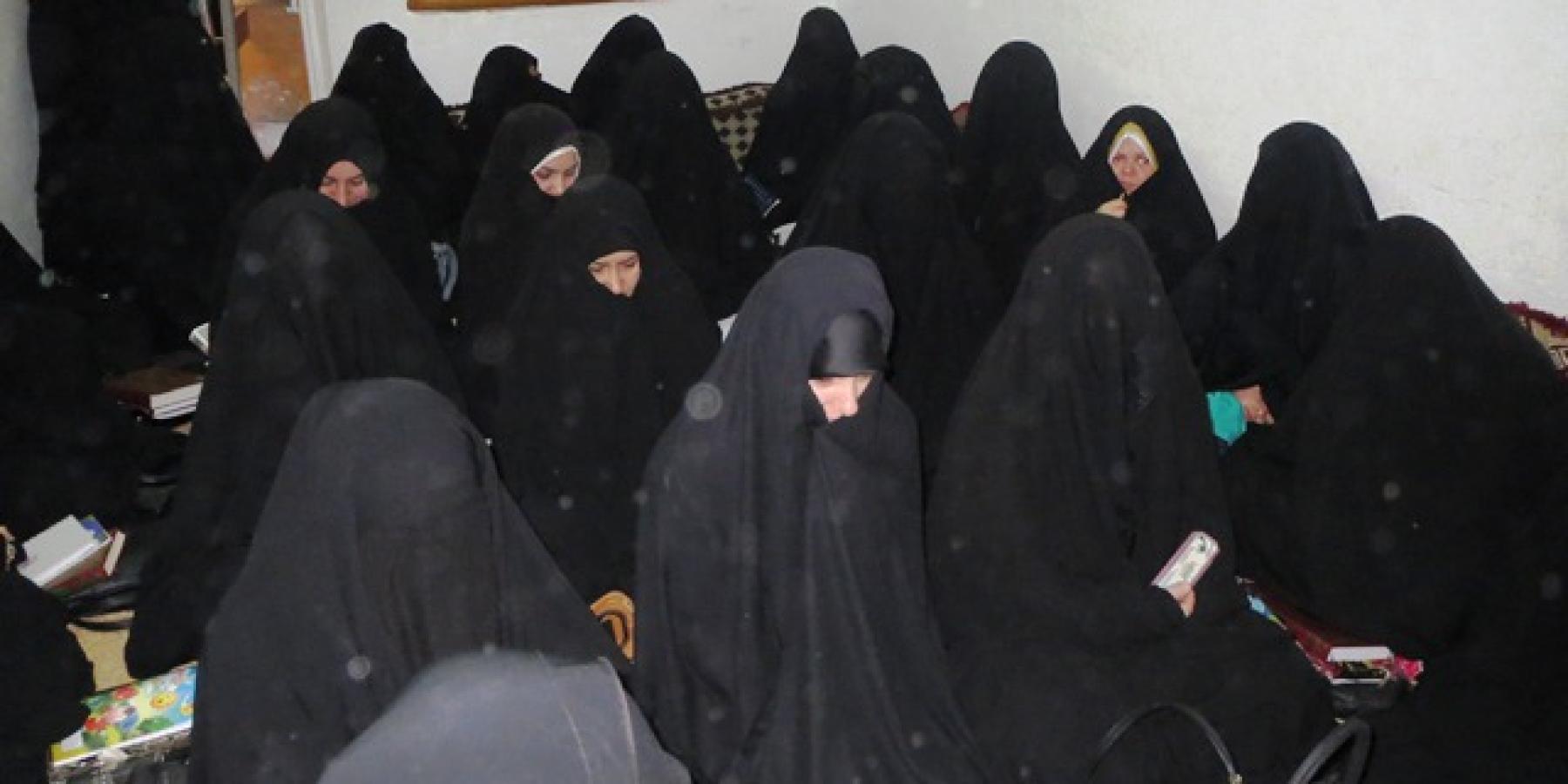شعبة التعليم الديني النسوي تقيم دورة الفرقان القرآنية  