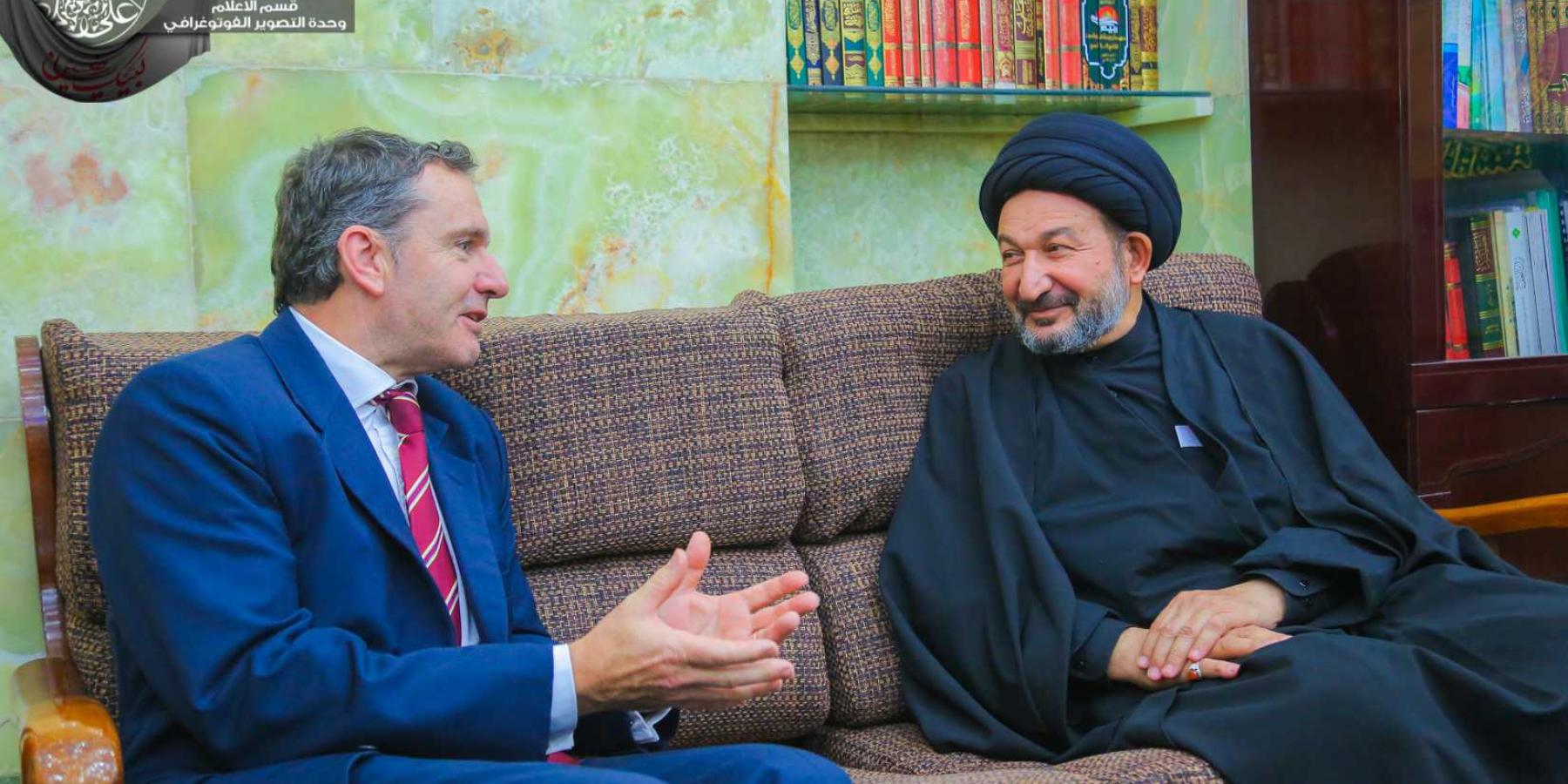 الأمين العام للعتبة العلوية المقدسة يستقبل المستشار السياسي للسفارة البريطانية في العراق