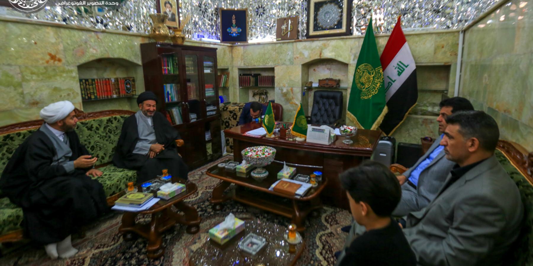 الأمين العام للعتبة العلوية المقدسة يناقش مع مسؤولي الكادر التدريبي المنتخب الاولمبي العراقي المشاريع الخاصة بقطاع الشباب