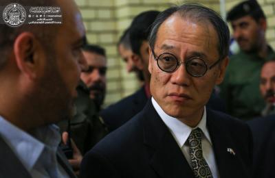 السفير الياباني في العراق: تشرفت بزيارة مرقد الإمام علي بن أبي طالب