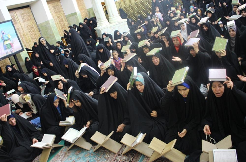  شعبة التعليم الديني النسوية  تحيي مراسم ليالي القدر في رواق أبي طالب (عليه السلام) 