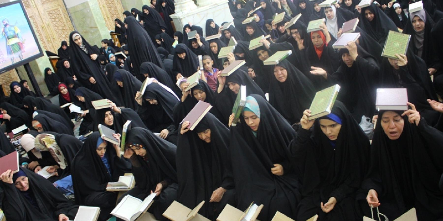  شعبة التعليم الديني النسوية  تحيي مراسم ليالي القدر في رواق أبي طالب (عليه السلام) 