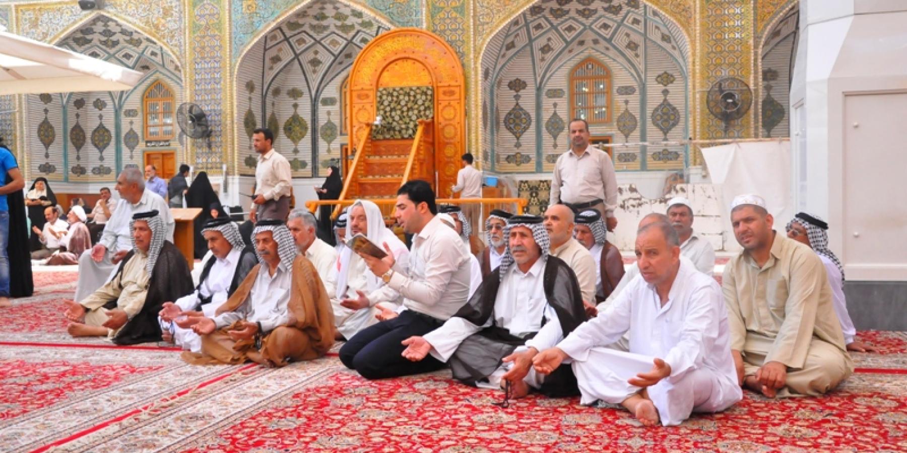 قسم العلاقات العامة في العتبة العلوية المقدسة يواصل برنامجه لخدمة كبار السن لزيارة الإمام (أمير المؤمنين عليه السلام)