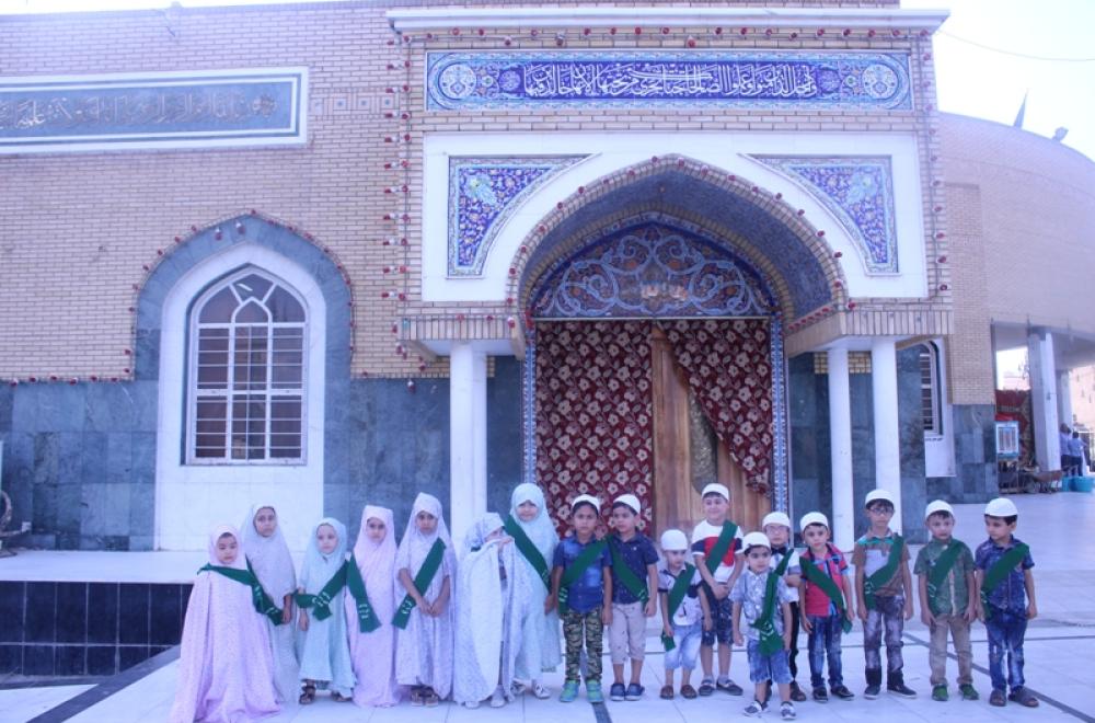إدارة روضة أحباب الأمير النموذجية تنظم سفرة للأطفال للتعرف على المزارات الشريفة في النجف الاشرف