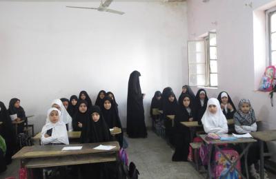 شعبة القرآن الكريم النسوية في العتبة العلوية تواصل برنامجها القرآني لتلميذات المدارس الابتدائية في المحافظة