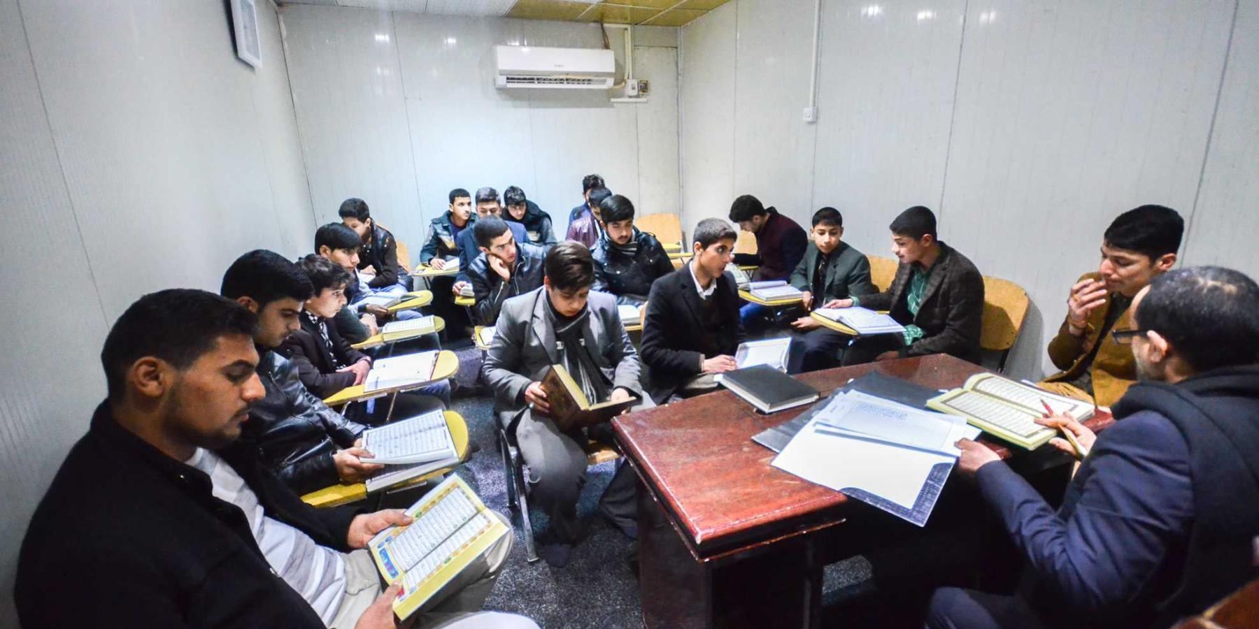  دار القرآن الكريم في العتبة العلوية تطلق برنامجاً تطويرياً لتأهيل الأساتذة القرانيين في النجف الأشرف
