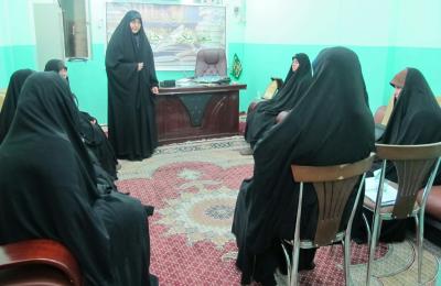 شعبة الفكرية والمكتبة النسوية تقييم دورة باللغة الفارسية للمنتسبات