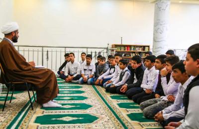 قسم الشؤون الدينية يستقبل كادر وطلبة عدد من المدارس الثانوية في محافظة النجف